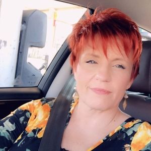 Meet your Posher, Devona